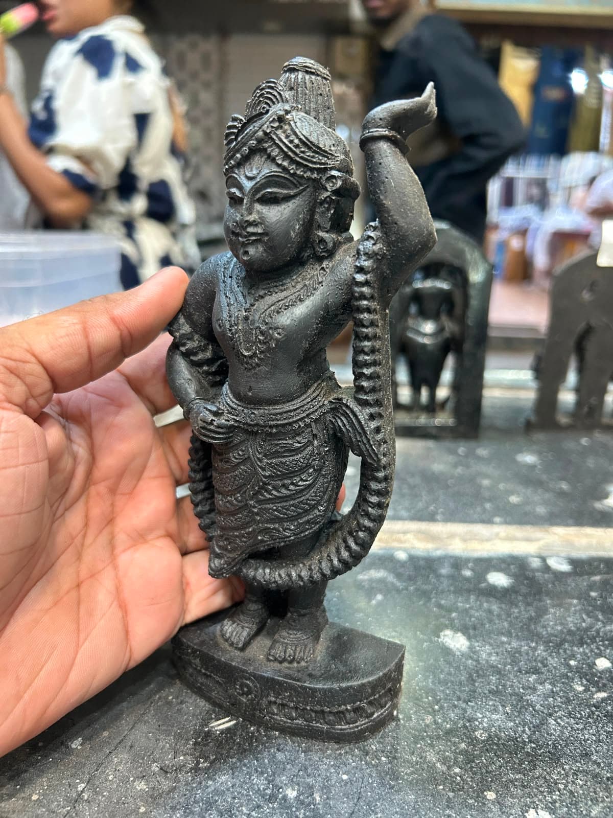 Murti base carving